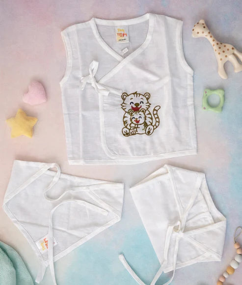 Tiny Tiggy Embroidered Premium Cotton Baby Jhabla with 2 Nappies | For Newborn Boys & Girls