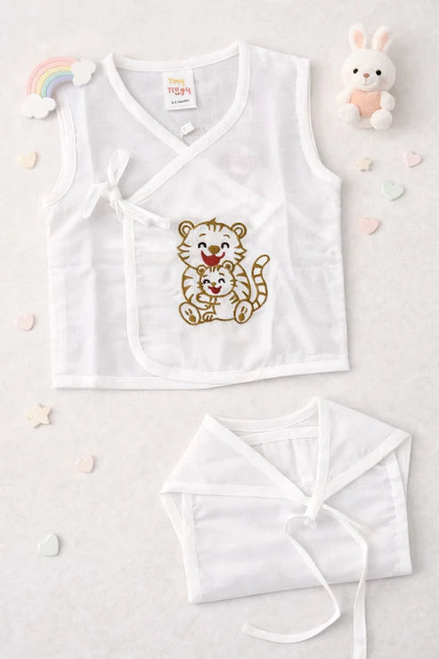 Tiny Tiggy Embroidered Premium Cotton Baby Jhabla with 2 Nappies | For Newborn Boys & Girls